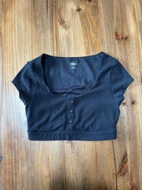 ALO Yoga Black Ribbed Short Sleeve Crop Top with Button Front